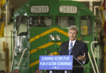 [Prime Minister Stephen Harper makes an announcement at the NB Southern Railway Mechanical Shop in Saint John, New Brunswick] 28 September 2009