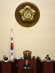 [Prime Minister Stephen Harper delivers a speech to the National Assembly in Seoul, South Korea] 7 December 2009