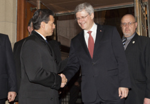 [Prime Minister Stephen Harper says goodbye to Enrique Peña Nieto, Mexican President-elect, following a working visit on Parliament Hill in Ottawa] 28 November 2012