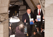 [Prime Minister Stephen Harper and Jim Flaherty, Minister of Finance, give a 'thumbs up' before tabling the Economic Action Plan 2012: Our plan for jobs, growth and long-term prosperity] 29 March 2012