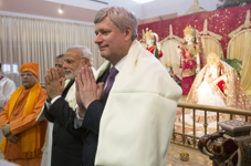 [Prime Minister Stephen Harper and Narendra Modi, Prime Minister of India, visit the Laxmi Narayan Temple in Surrey, British Columbia] 16 April 2015