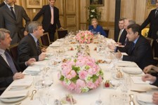 [Prime Minister Stephen Harper and French President Nicolas Sarkozy have lunch after meeting at the Élysée Palace in Paris, France] 5 June 2007