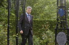 [Prime Minister Stephen Harper arrives for a news conference at Rideau Hall after asking Governor General Michaëlle Jean to dissolve Parliament in Ottawa] 7 September 2008
