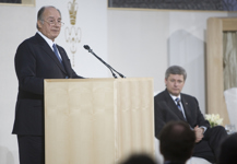 [The Aga Khan and Prime Minister Stephen Harper officially open the new Delegation of Ismaili Imamat in Ottawa] 6 December 2008