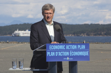 [Prime Minister Stephen Harper makes an announcement at the Port of Nanaimo Cruise Ship Terminal on Vancouver Island, British Columbia] 8 September 2010