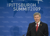 [Prime Minister Stephen Harper co-hosts a press conference with the President of the Republic of Korea Lee Myung-bak while in Pittsburgh, Pennsylvania] 25 September 2009