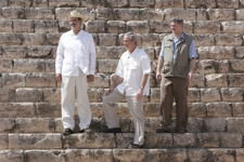 [Canadian Prime Minister Stephen Harper, President of the United States George Bush and President of Mexico Vincente Fox walk the grounds of Chichen Itza World Heritage Site, in Cancún, Mexico] 30 March 2006