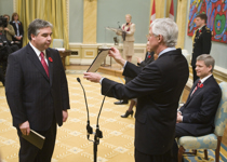 [Minister of Public Safety Peter Van Loan is sworn in at Rideau Hall in Ottawa] 30 October 2008