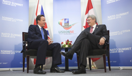 [Prime Minister Stephen Harper meets with British Prime Minister David Cameron at the NATO Summit in Lisbon, Portugal] 20 November 2010