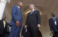 [Prime Minister Stephen Harper says goodbye to Patrick Manning, the Prime Minister of Trinidad and Tobago, on the steps of the Diplomatic Centre following the Summit of the Americas in Port of Spain, Trinidad and Tobago] 19 April 2009