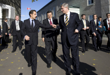 [French President Nicolas Sarkozy, Prime Minister Stephen Harper and President of the European Commission José Manuel Barroso leave the Citadelle in Québec City following their meetings] 17 October 2008
