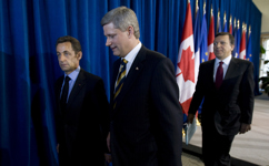 [French President Nicolas Sarkozy, Prime Minister Stephen Harper and President of the European Commission José Manuel Barroso leave a press conference following their meetings at the Citadelle in Québec City] 17 October 2008