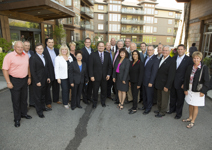 [Prime Minister Stephen Harper and caucus members from British Columbia pause for a photo at the Cove Lakeside Resort in Kelowna, British Columbia] 13 September 2013
