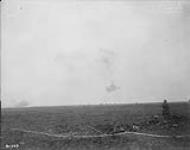 German first line captured & Canadians on the crest of the Ridge advancing on Hun third line trench. Vimy Ridge. April, 1917 Apr., 1917