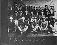 Same old group. Original party involved in "Koenigsberg" [ie. SMS Königsberg] operations 1914-1919