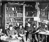 Group of soldiers reading in a library. [Unidentified] 1914-1919