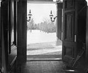 Looking down the driveway from the main entrance to Rideau Hall ca. 1880