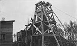 Shaft head frame, Cameron Collieries Ltd., Pembina, Gamford District, Alta 1912