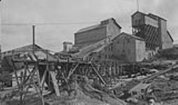 Nipissing mill and residue dump, Temiskaming Dist., Ont 1918