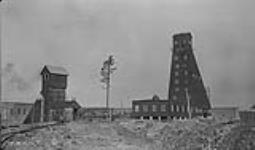 Noranda Mine: No. 3 (main) shaft & No. 1 shaft, Rouyn tp., P.Q Oct. 1927