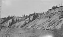 Bit. sand partings at point 2000' North of Marguerite Forks, Firebag R., Alta 1931
