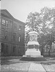 Soldiers Statue [South African War Memorial], [located in the courtyard of Province House] Aug. 1902