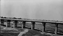 New bridge across St. Francis River at Pierreville, P.Q Sept. 1932