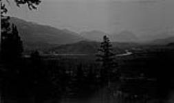 Looking up Athabasca Valley, Jasper, Alta 1921