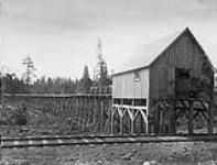 Intercolonial Railway. Trestle work & coal dump/L'Intercolonial. Points de chevalets et tas de charbon June-Aug. 1875