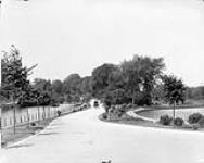 The Driveway & Backwater, Ottawa, Ont 1910