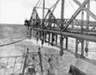 C.P.R. (Canadian Pacific Railway) Viaduct/Viaduc du Canadien Pacifique n.d.