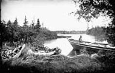 Vue de l'amont de la rivière de Wa-pin-ai-pin-is Portage 1878