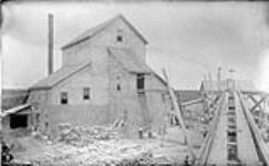 Stamp mill, New Egerton Gold Mining Co., Fifteen Mile Stream, Halifax Co., N.S 1897
