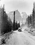 Motor Road - Valley of the Ten Peaks, Alta. [c. 1928] - Canadian Rockies