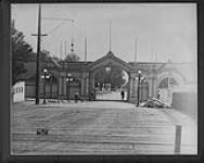 Dufferin Gates, Canadian National Exhibition 1911