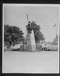 [Monument to Edward Hanlan at the Canadian National Exhibition, Toronto, Ont.] n.d.