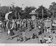 Gooderham Fountain, Canadian National Exhibition, Toronto, Ont c. 1950