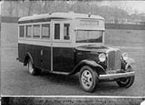 T.T.C. Reo Bus #565 [Toronto, Ont.] Mar. 1, 1933 1 May 1933.