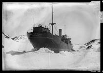 (Hudson Strait Expedition). View from bridge of S.S. CANADIAN RAIDER 22 Apr. 1928