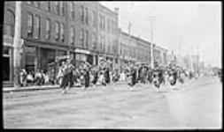 Parade on Raglan Street ca. 1910