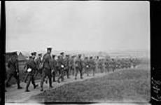 [Canadian troops en route march near Shorncliffe, Kent, 1917.] 1917
