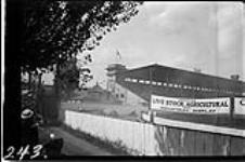 [Auto race at Central Canada Exhibition, Ottawa, Ont., 1925.] 1925