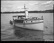 [Cabin Cruiser "Renown" at Rideau Ferry, Ont., 1937.] 1937