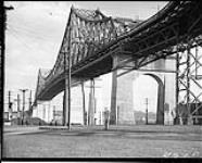 [Jacques Cartier Bridge, Montreal, P.Q.] [1936]