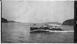Ewart McLaughlin's speedboat, Muskoka, Ont., Sept., 1918 Sept. 1918
