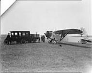 [Fairchild FC-2 aircraft 4012 of Canadian Colonial Airways Inc. taking on mail, Ottawa, Ont., May 1928.]