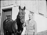 Colonel R.S. Timmis with "Bucephalus", Hillcrest Farm 12 Sept. 1943