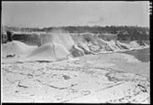 Niagara Falls, [N.Y.], Ice mountain, from Canada 29 Feb., 1912