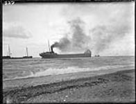 Large vessels passing Point Edward, [Ont.] on Lake Huron, 1907 1907
