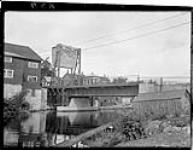 Bascule Bridge shut, Lindsay, [Ont.] 30 July, 1912